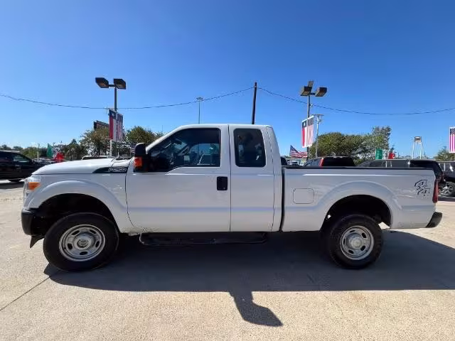 2016 Ford F-250 SD - 1FT7X2B60GEB43678 - Image #3